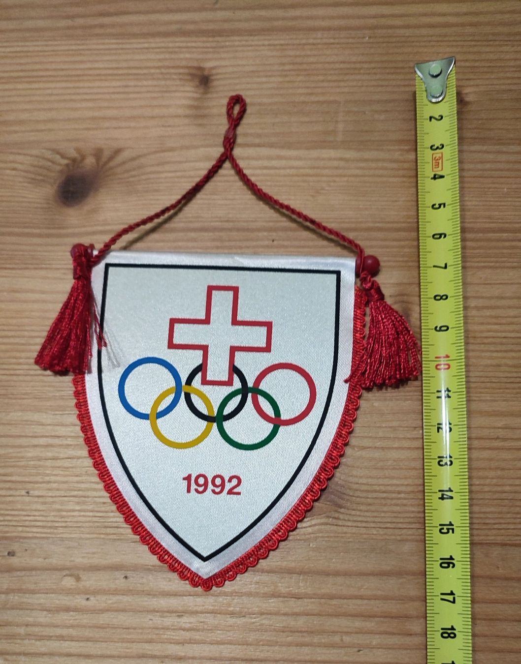 Bandiere: Wimpel der Schweizer Delegation (Swiss Olympic) 1992 – Usato da Winterthur venduto da Priscatg