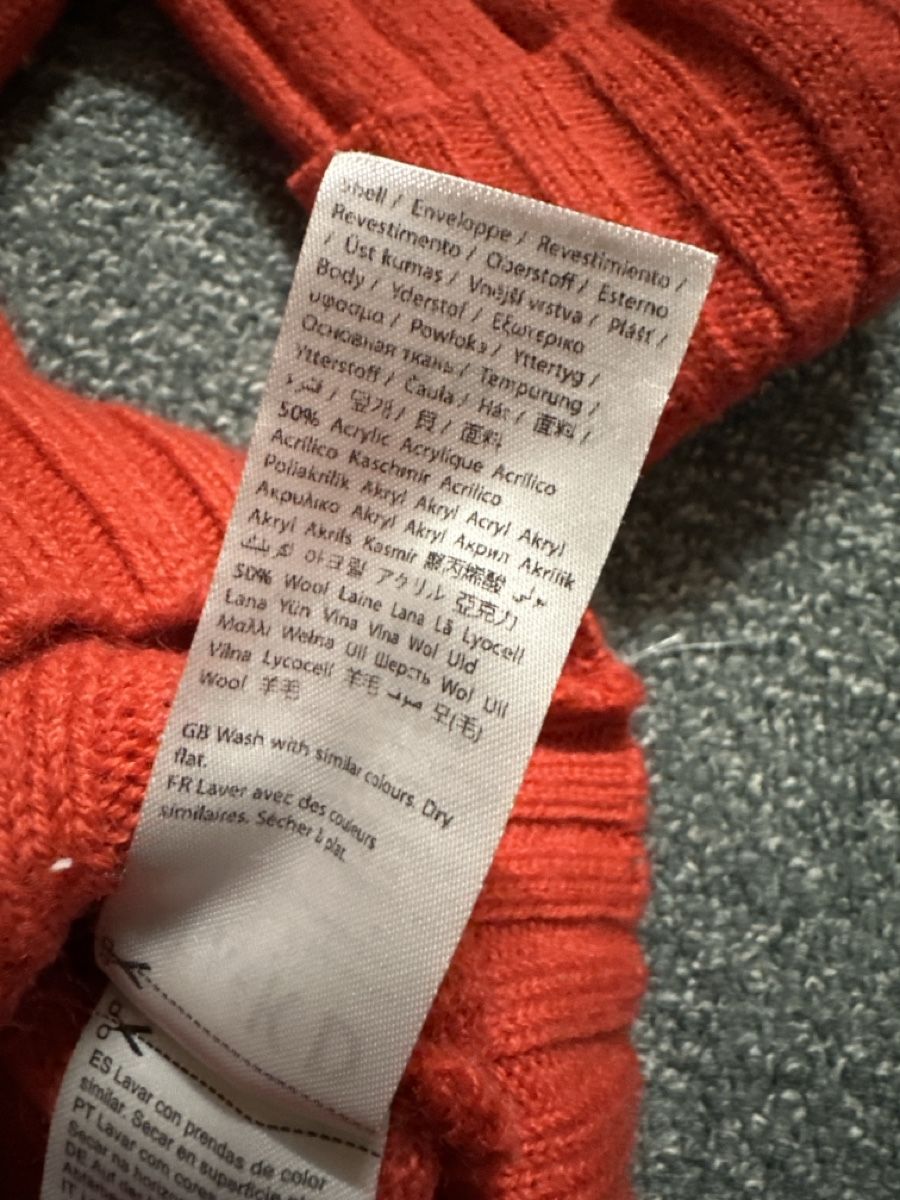Maglioni & Felpe: NA-KD Pullover gerippt rot  – Usato da Baltschieder venduto da YmroBe 1