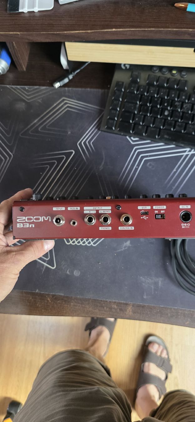 Zoom Strumenti musicali: ZOOM B3n Bass Multi Effects Bass  – Usato da Zofingen venduto da Scheidi1977 2