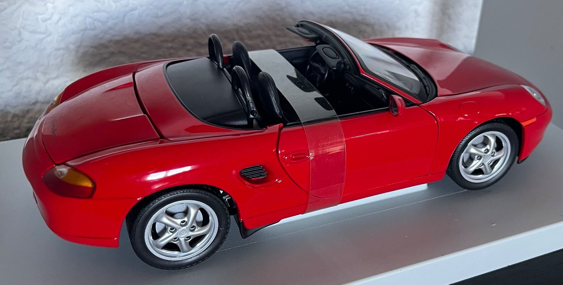 Porsche Modellautos: UT Porsche Boxster 1996 Cabriolet 1:18 – Gebraucht aus St-Cergue von ncu_t267 2
