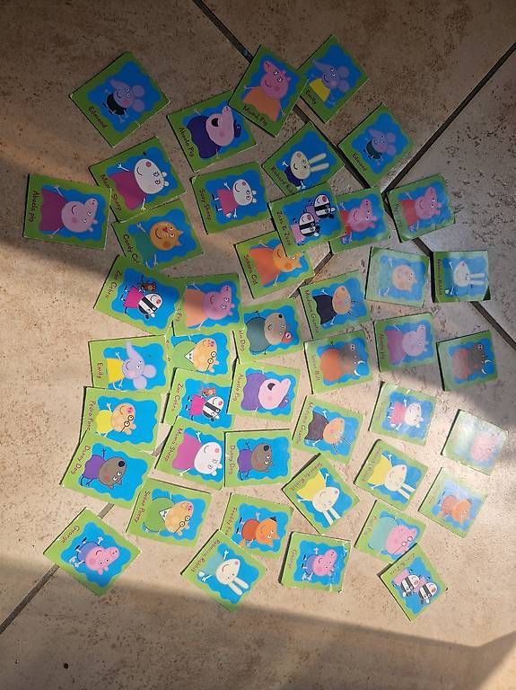 Giochi: Jeu de société "Qui est-ce ? " Peppa pig – Usato da Vouvry venduto da corvvin 1