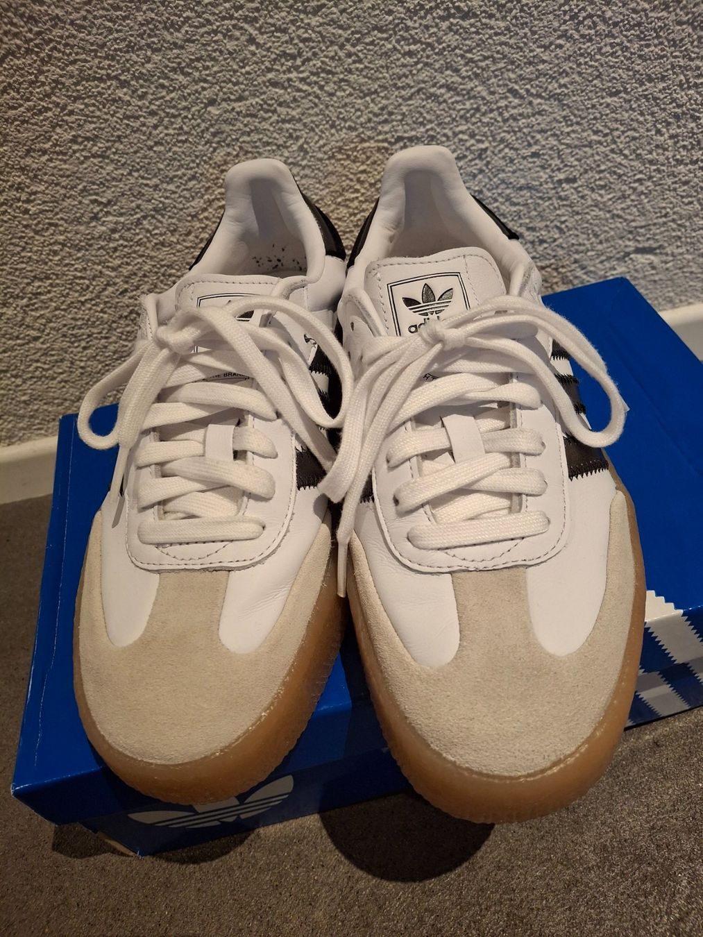 Adidas Damenschuhe: Adidas SAMBA 39 Top Zustand Sneaker – Gebraucht aus Widnau von Ms_Lefthand 3