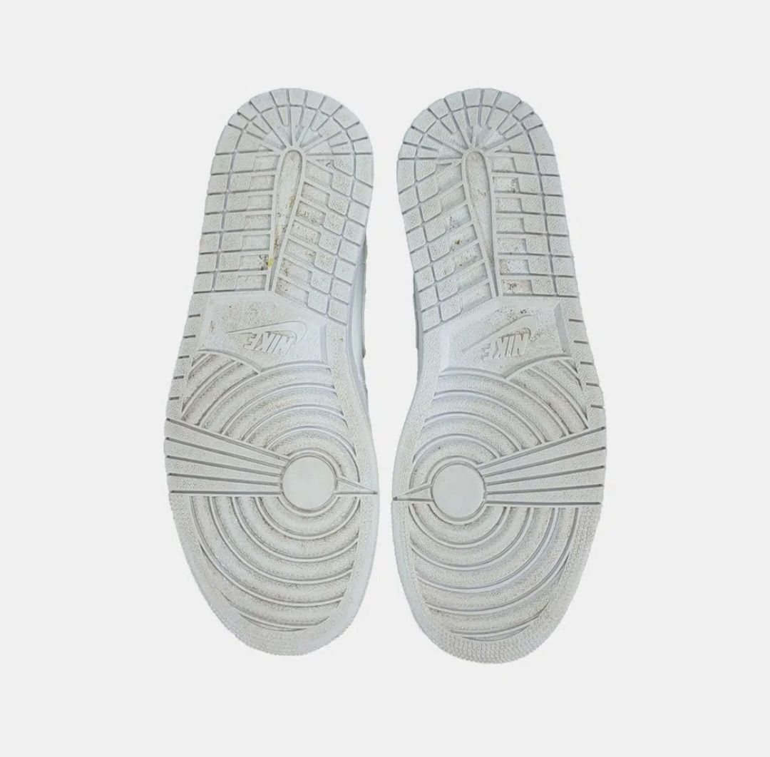 Jordan Scarpe da uomo: Nike Air Jordan 1 Low - Blanc - Taille 45 – Usato da Le Locle venduto da sAm_2112 1