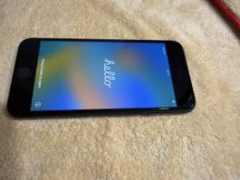 iPhone SE / Schwarz / 128Gb / 98% Akku / TOP / H14