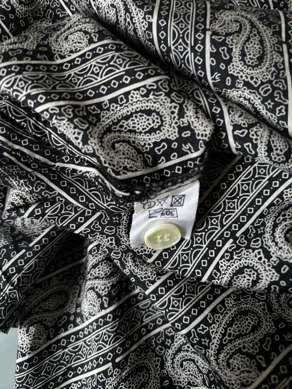 Blusen: Seidenbluse The Legend Paisley Muster – Gebraucht aus Jegenstorf von Hibiscus11 5