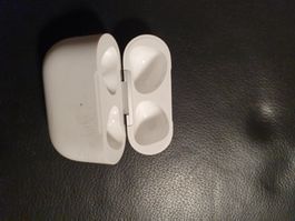 Airpods case   1 ge  pro einwandfrei