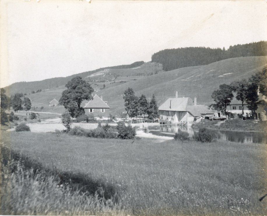 Cartoline postali: Val de Travers   NE      en 1904 – Usato da Brig venduto da Valcards54