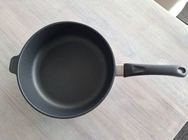 Lotos Gusseisen Pfanne hoch 26cm
