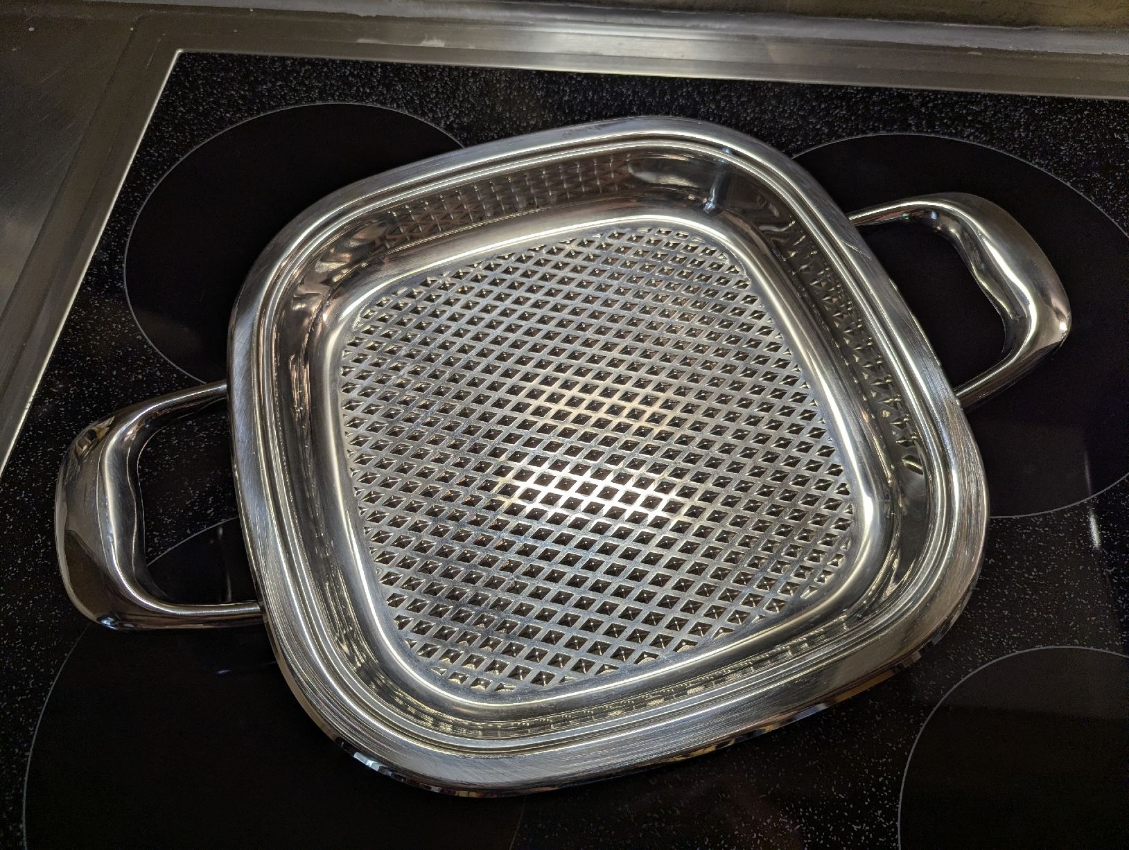 Casseroles: AMC casserole - Arondo Grill 28 cm – D'occasion à Lavigny par ann_jt7f 1