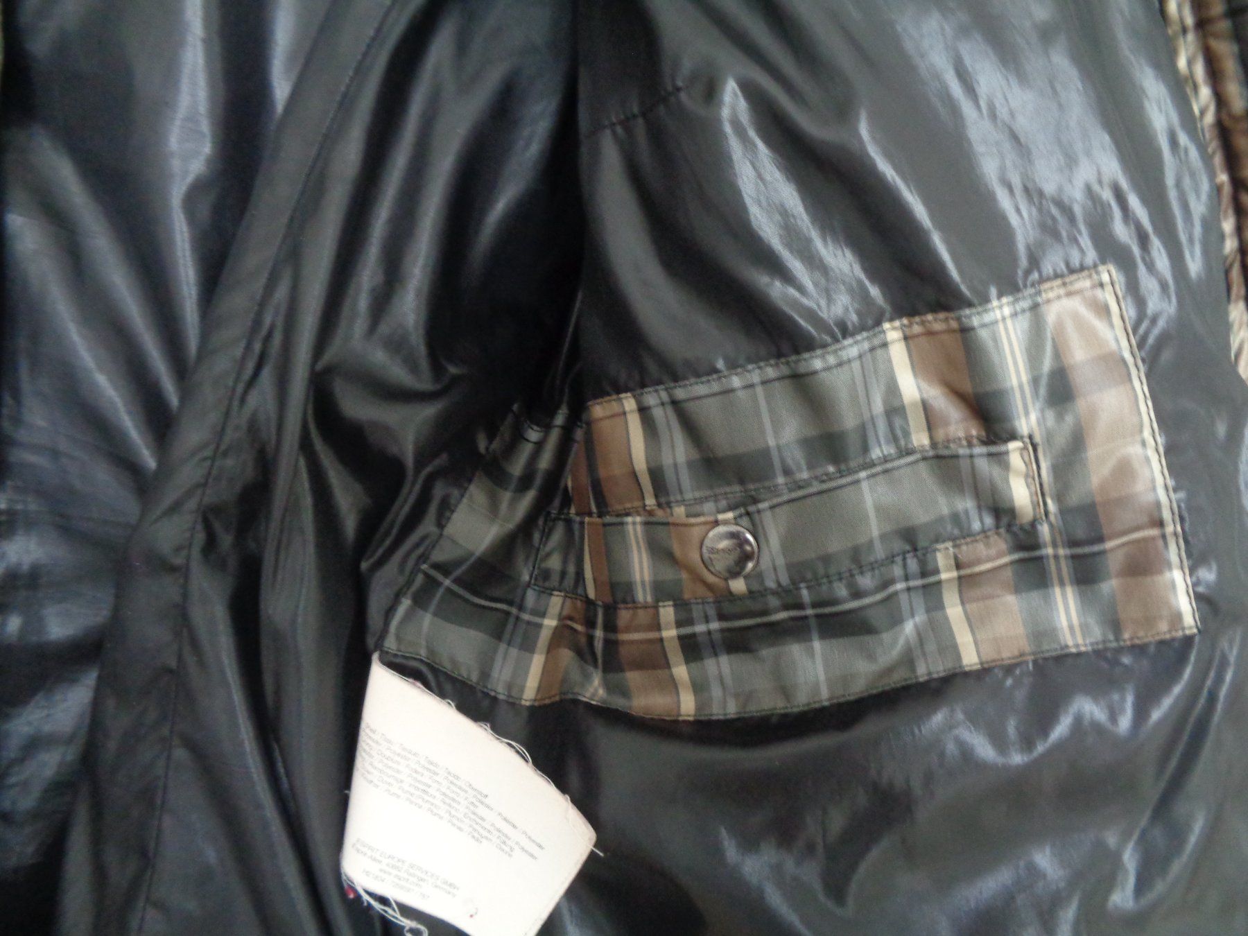 Esprit Giacche: Steppjacke ESPRIT /D42 – Usato da Bern venduto da Mobi98 3
