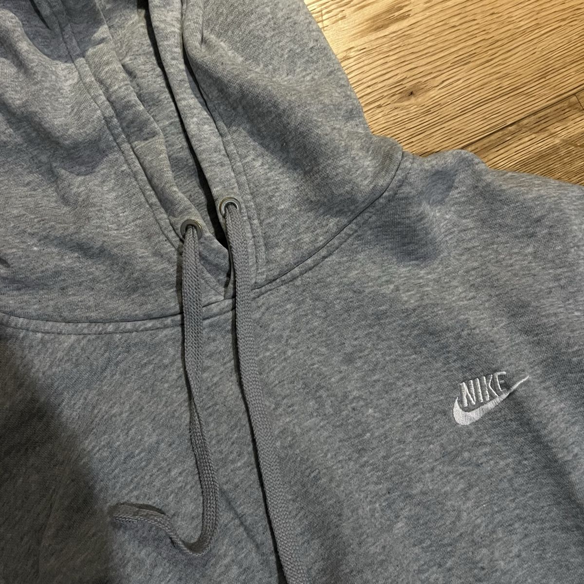 Nike Maglioni & Felpe: Nike Pullover Grau – Usato da Chur venduto da noe_mh8b 1