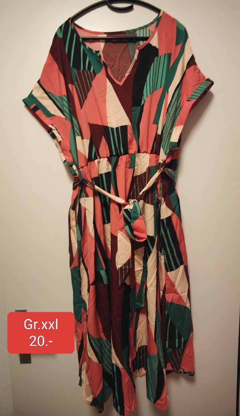 Vestiti: tolles Kleid gr.xxl – Nuovo (secondo la descrizione) da Beromünster venduto da aniram90