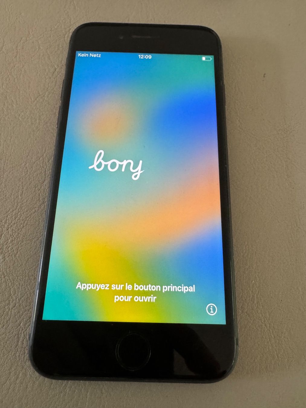 Apple Telefoni cellulari / Smartphones: iPhone 8 – Difettoso da Adliswil venduto da Busys 1