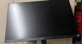 LG Monitor