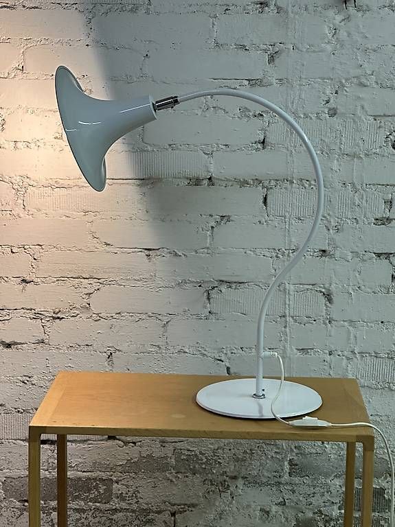 Lampade: Designerleuchte OMI Typ 299 – Usato da Winterthur venduto da Messenger 1