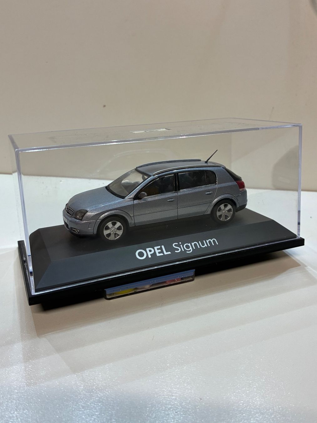 Opel Voitures modèles: Modellauto Opel Signum – Neuf avec emballage d'origine à Kräiligen par hkk 1