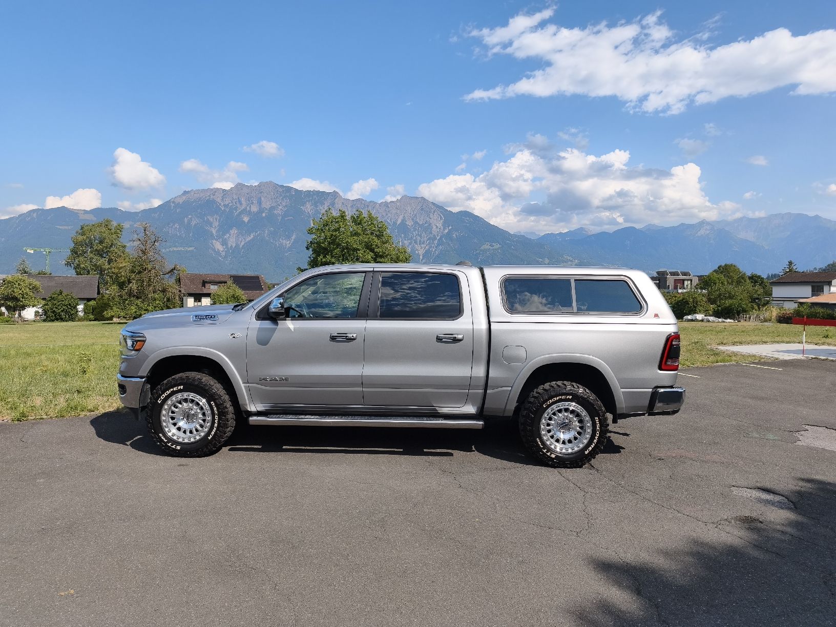 Dodge Tutti pezzi di ricambio auto: Leer Hardtop Dodge RAM, Modell 100XR – Usato da Grabs venduto da pasofisa 4