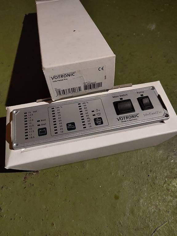 Sistema di controllo: Votronic 5330 Info panel Pro – Usato da Winterthur venduto da PO_TeGe