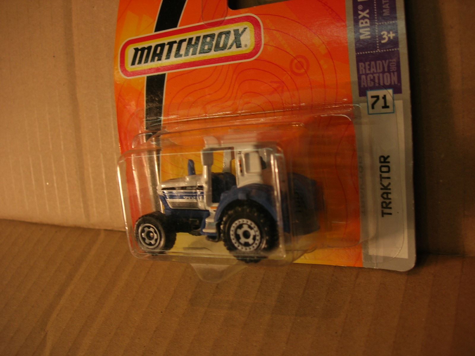 Matchbox Spielzeuge: Traktor weiss /blau * Matchbox – Neu und originalverpackt aus Hornussen von Corvette- 2
