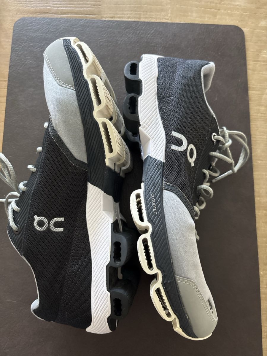 On Scarpe da uomo: On Cloud Herrenschuhe Grösse 42 neuwertig – Usato da Rüthi (Rheintal) venduto da MissCasanova 3