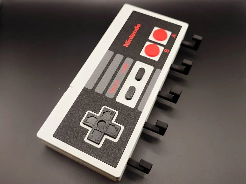 Eisenwaren: Retro NES Controller Schlüsselhalter – Neu (gemäss Beschreibung) aus Niederweningen von Wellington3D 1