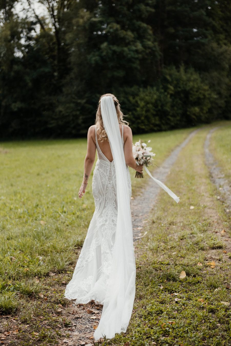 Vestiti: Hochzeitskleid Grösse 36 – Usato da Zwillikon venduto da Ginalorena 2