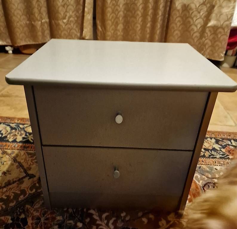 Comodini: Une table de nuit – Usato da Chamblon venduto da Anteo
