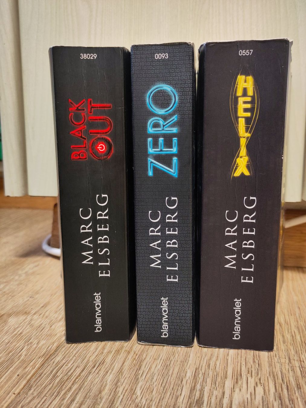 Libri: Blackout - Zero - Helix – Usato da Wagenhausen venduto da sar_jz98 1