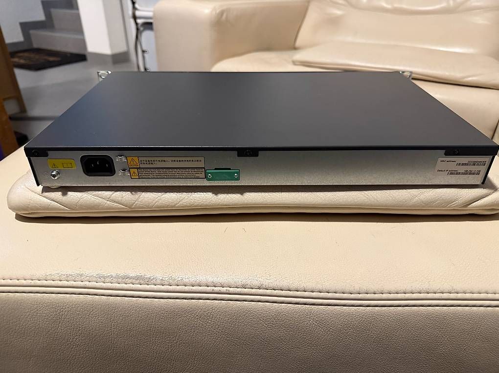 Hewlett Packard Hubs & Switches: Ethernet Switch HP 1920G 24G JG926A POE+ – Gebraucht aus Carrouge VD von BeDaCarrouge 2