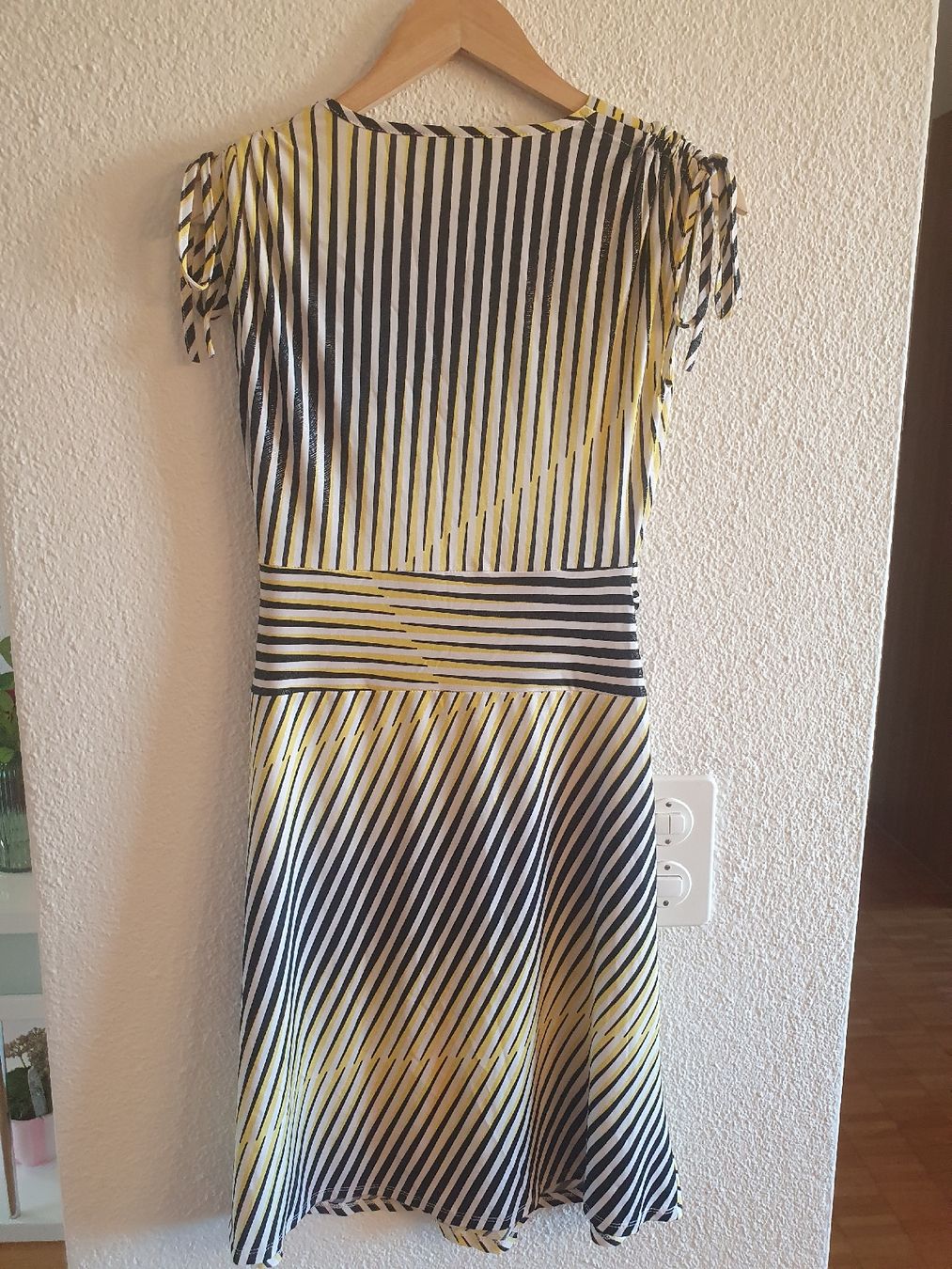 Vestiti: Kleid Elegant grösse S – Usato da Rothenburg venduto da PHSKC 1