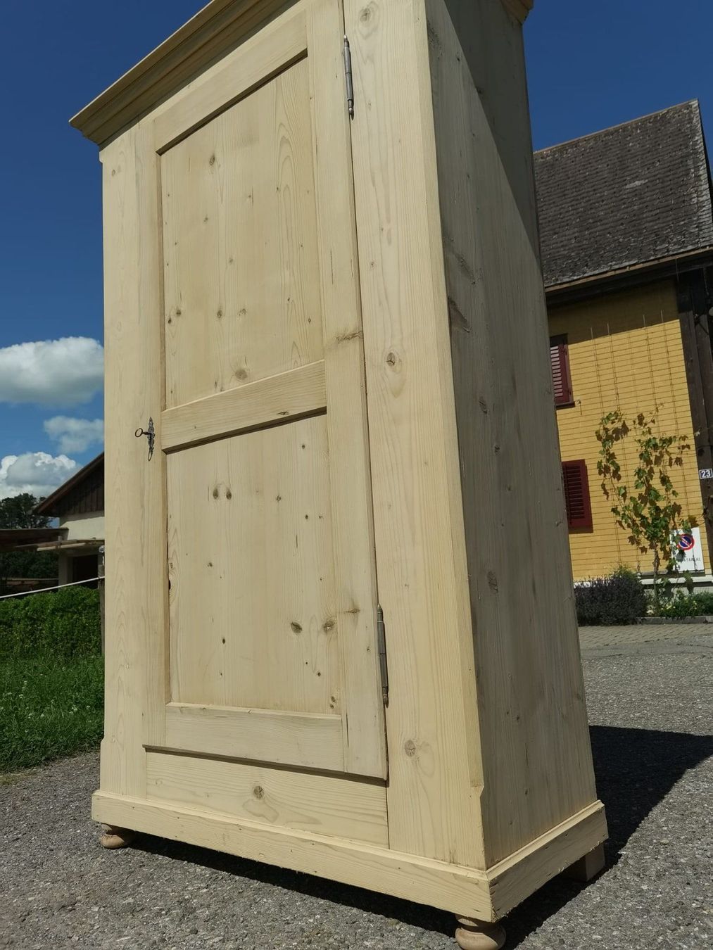 Armadi: Tanne Schrank – Usato da kaltbrunn venduto da kralj02 1