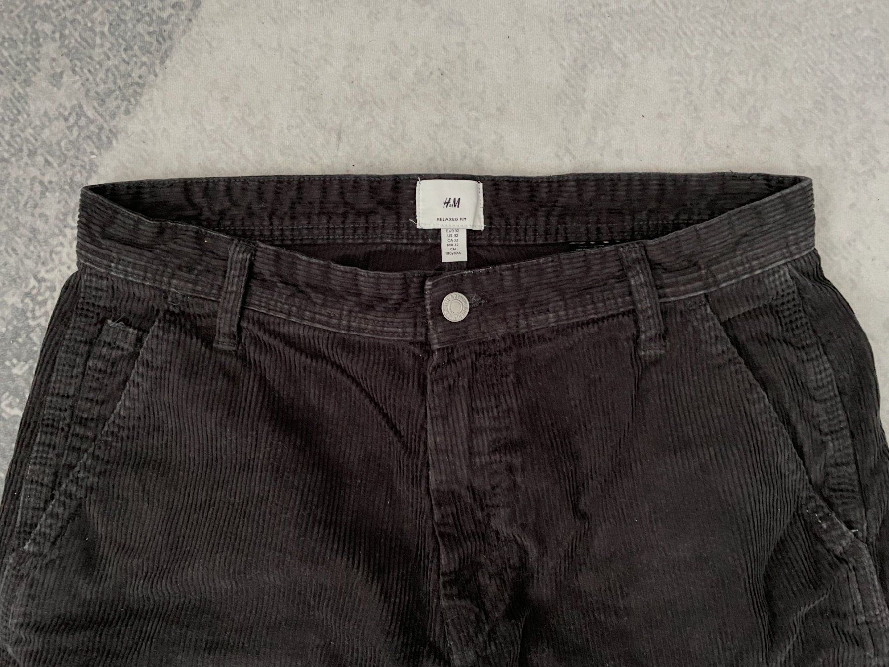 H&M Pantaloni: H&M - Relaxed Fit Pants – Usato da Chiasso venduto da Er_Mon 2