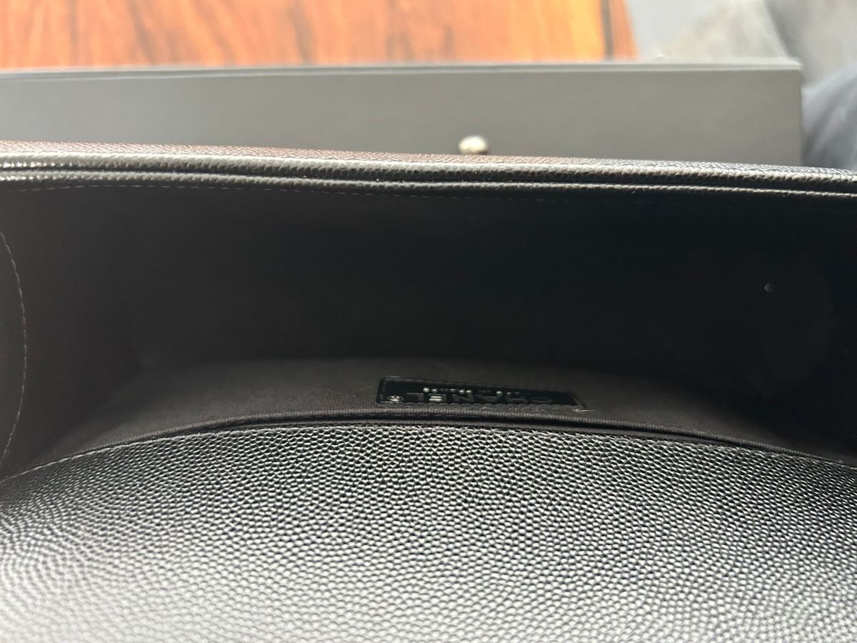 Chanel Borse da donna: Neuwertig Chanel Boy  Kaviarleder Full Set  nur 2x getragen! – Nuovo (secondo la descrizione) da zürich venduto da ritas0102 6