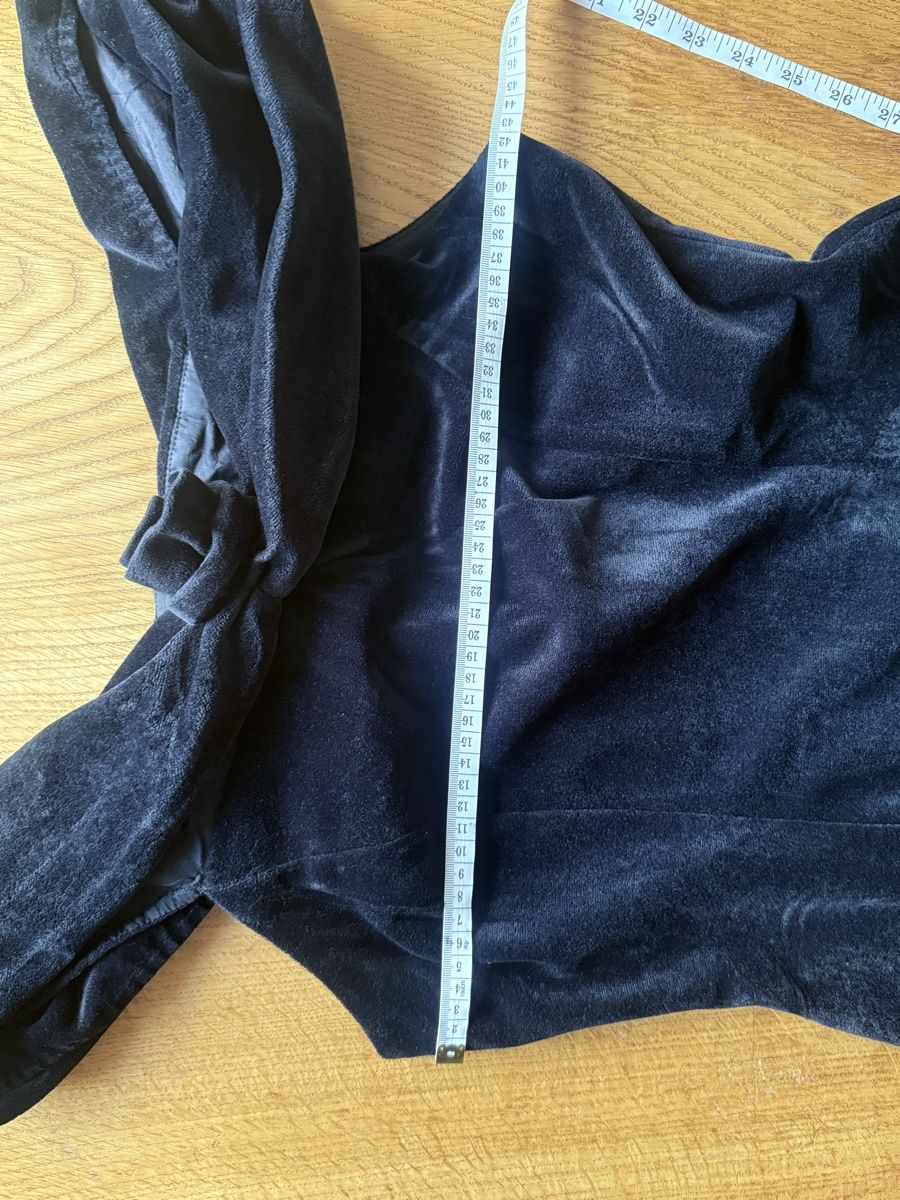 Vestiti: vintage Samtkleid schwarz Grösse 40/lL – Usato da Siebnen venduto da koschitoschi 5