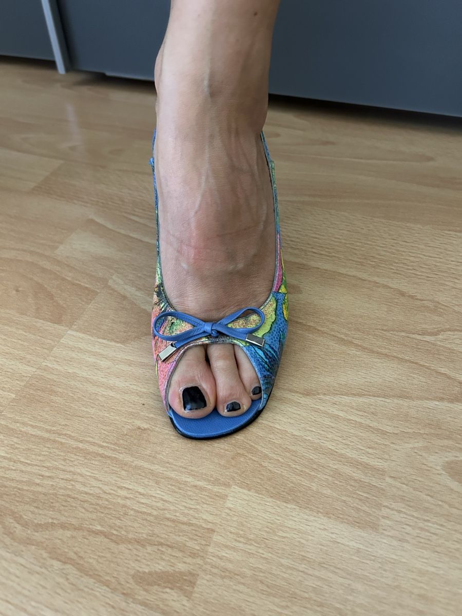 Stuart Weitzman Chaussures femmes: Stuart Weitzman Sandalen – D'occasion à Winterthur par goldilox 1