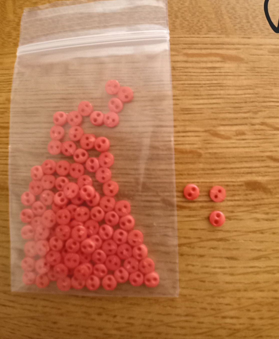 Bottoni: Knöpfe 4 mm  100 Stk. orange – Nuovo (secondo la descrizione) da cham venduto da schnuefi61