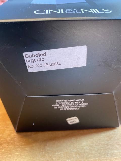 Lampade: Leseleuchte / Tischleuchte Cuboled 2W 2700k silber – Nuovo e nell'imballaggio originale da Umiken venduto da licht5040 1