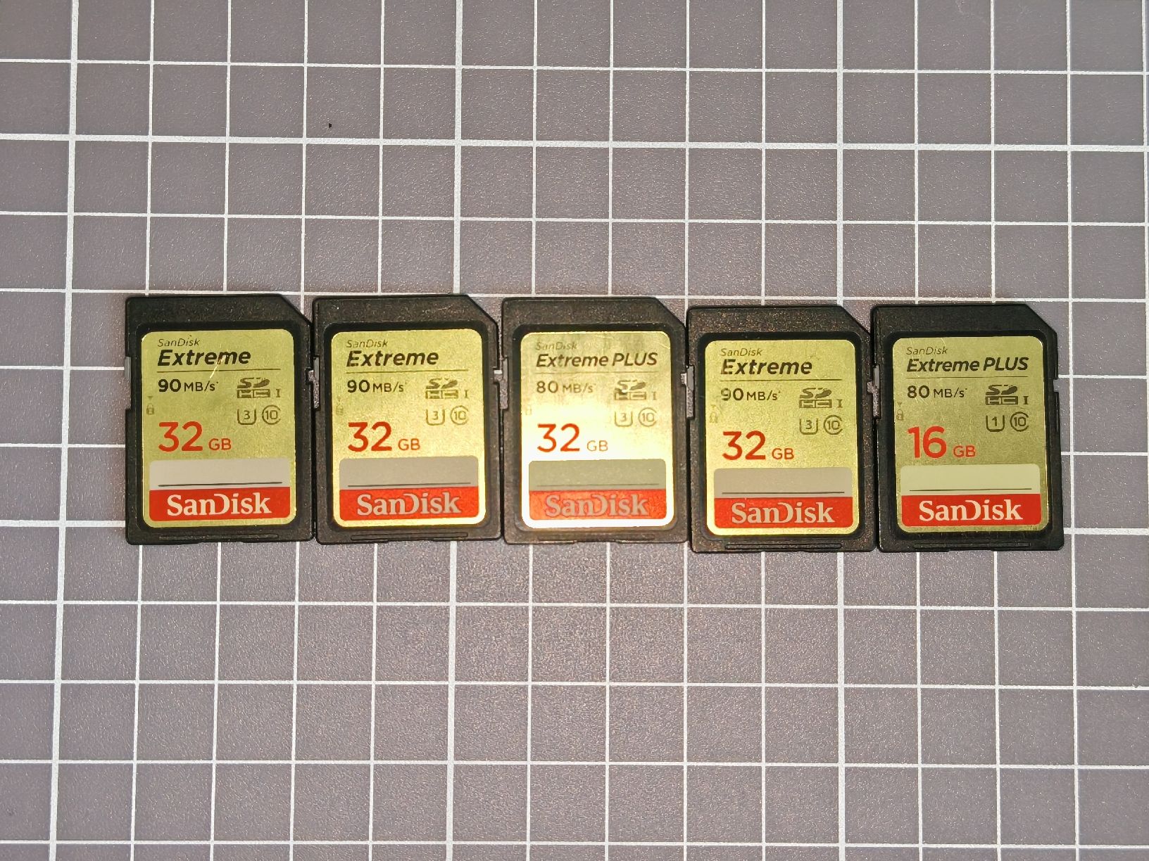 Sandisk Schede di memoria: Sandisk SD memory cards (bundle) – Usato da Lausanne venduto da jam_2yx7