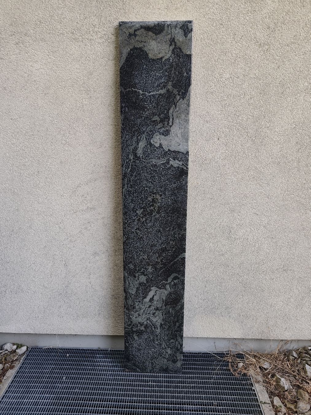 Plateaux: Granit Platte  – D'occasion à Nussbaumen AG par Dnedi