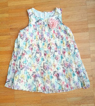 🌿🌸🦋 Sommerkleid mit Schmetterlingen Gr. 98, Plissee