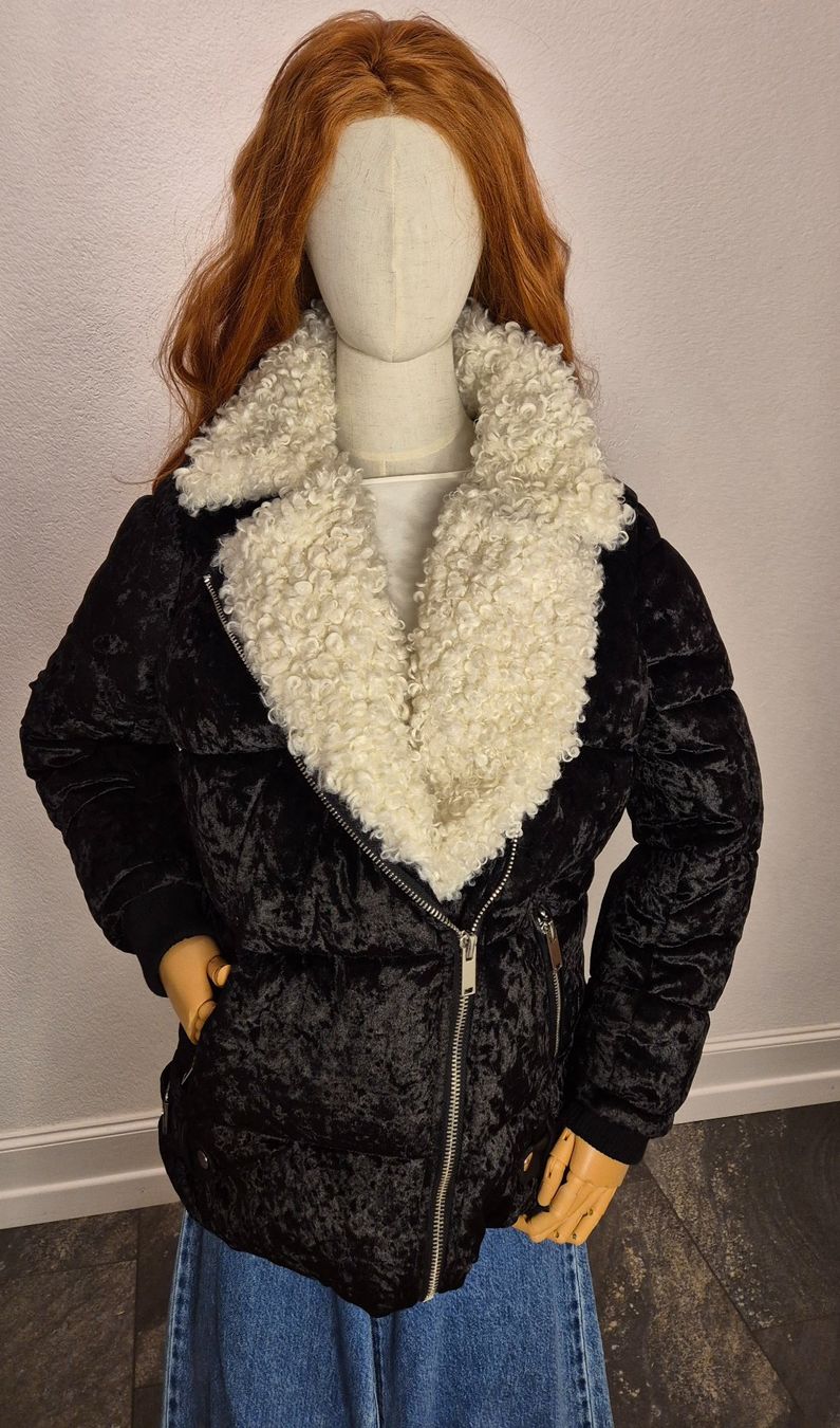 Giacche: Jacke mit Pelz – Usato da Leissigen venduto da ali_k9v8 2