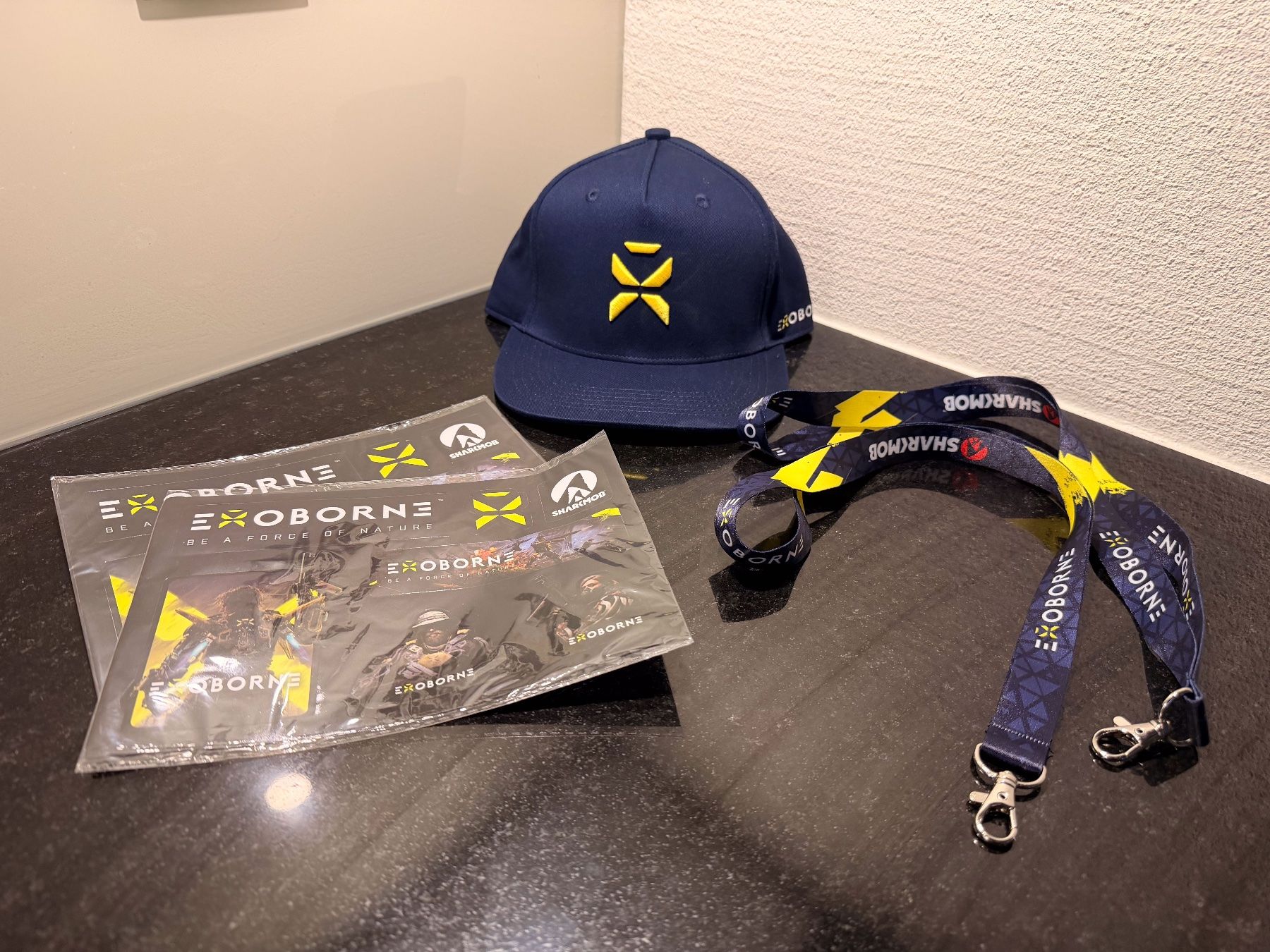 Spiele: Exoborne Fan Set (Gamescom 2025) – Gebraucht aus Reinach BL von Graphix 2