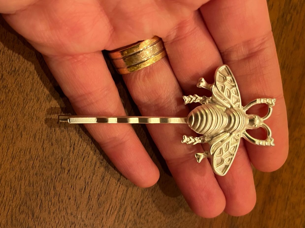 Haarschmuck: Haarspange /Haarschmuck Biene – Neu und originalverpackt aus Gams von Mariawicca 3