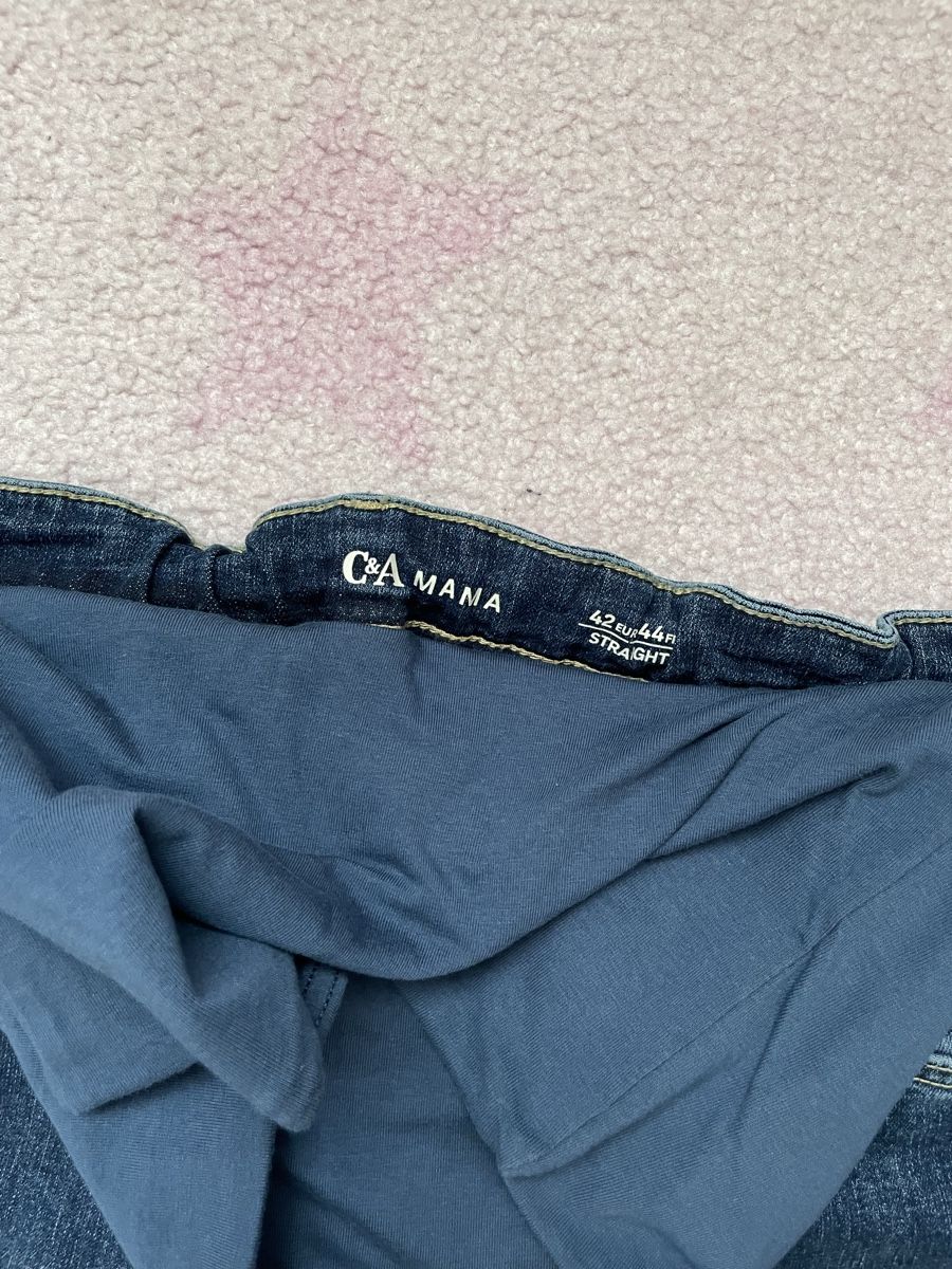 C&A Jeans: Jean grossesse C&A Mama bleu taille 42/44 – Nuovo (secondo la descrizione) da Versoix venduto da Pti-pois 1