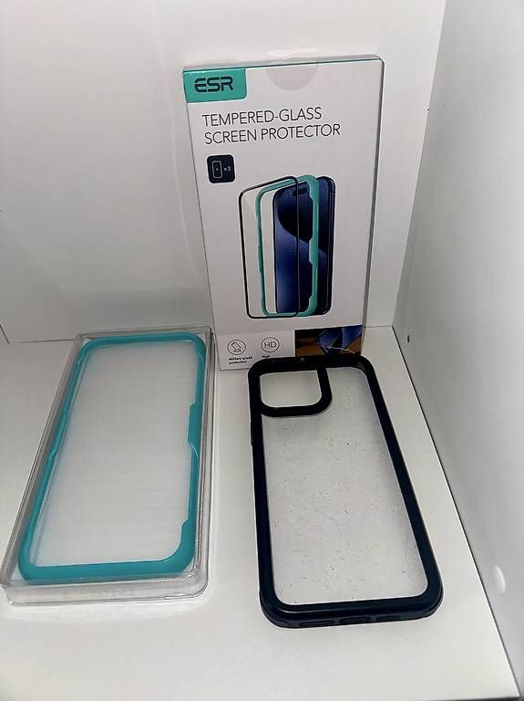 Covers & Schutzfolien: Accessori iPhone 15 Pro Max – Gebraucht aus Cadenazzo von cru_r95y