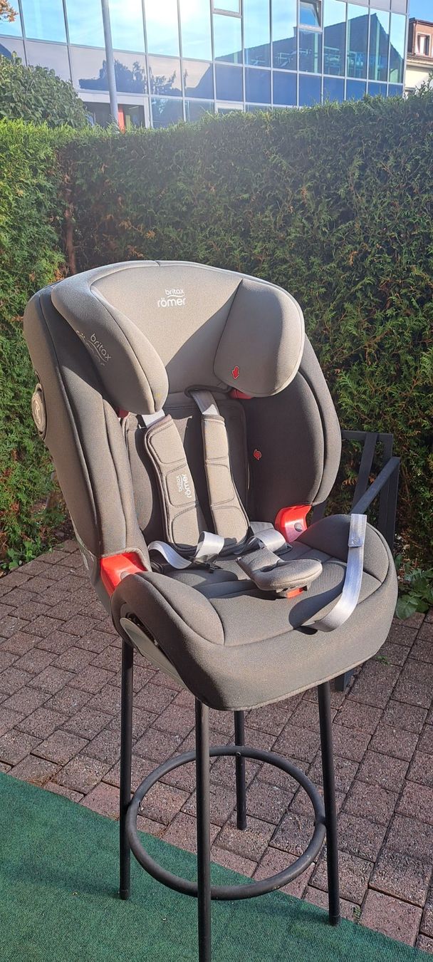 Britax Römer Auto-Kindersitze: Römer BRITAX Evolva 123 SL SICT – Gebraucht aus Egnach von ASTROFRITZ