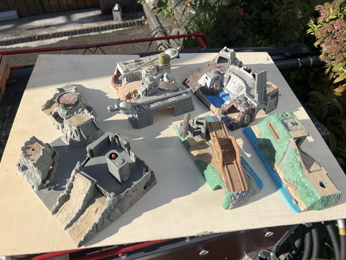 Micro Machines Giocattoli: Micro Machines Military – Usato da Nänikon venduto da Flipperbar 4