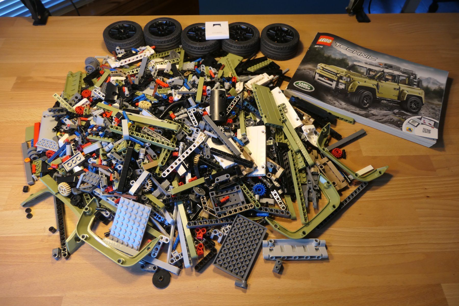 Lego Baukästen: Lego Technic Landrover Defender – Gebraucht aus Nesselnbach von Oli_yukon