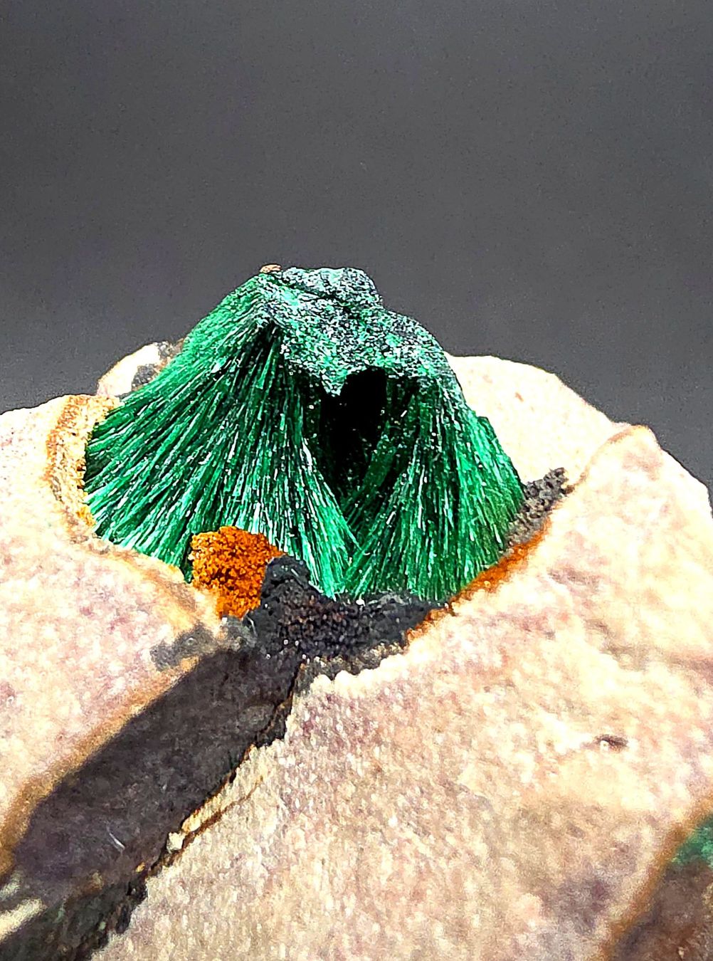 Minerali & Pietre curative: Fibrous Malachite on Matrix - Morocco – Usato da Figino venduto da minshop 6