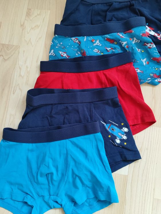 C&A Sous-vêtements: Set Boxershorts Weltall Gr. 110/116 – D'occasion à Seon par Mandes1 2